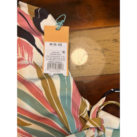 NWT one peice Swimsuit and sunhat - Picture 2 of 5